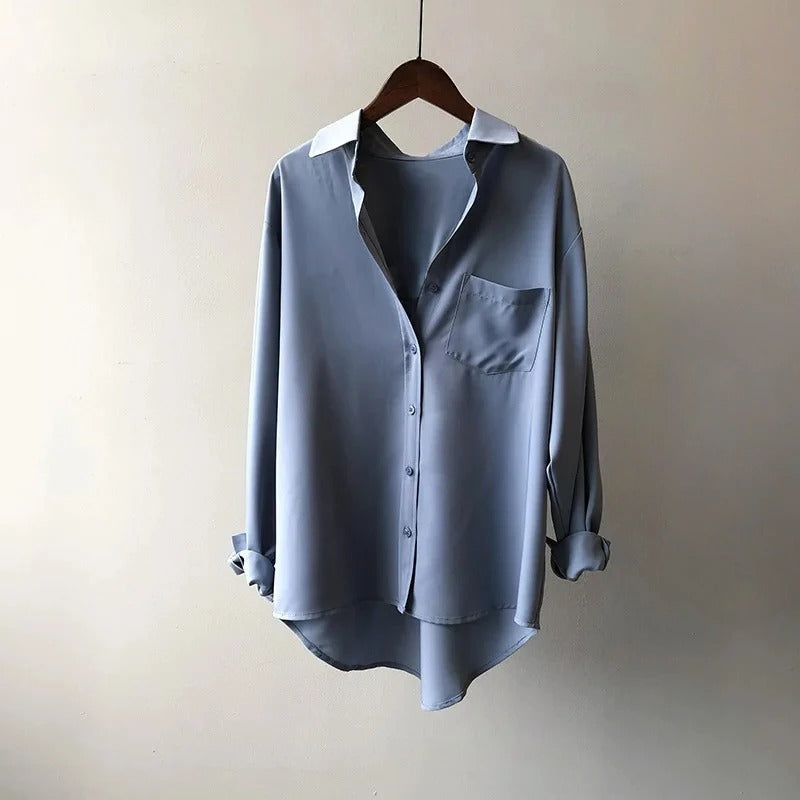Riley – Blusa de Seda con Elegancia Fluida