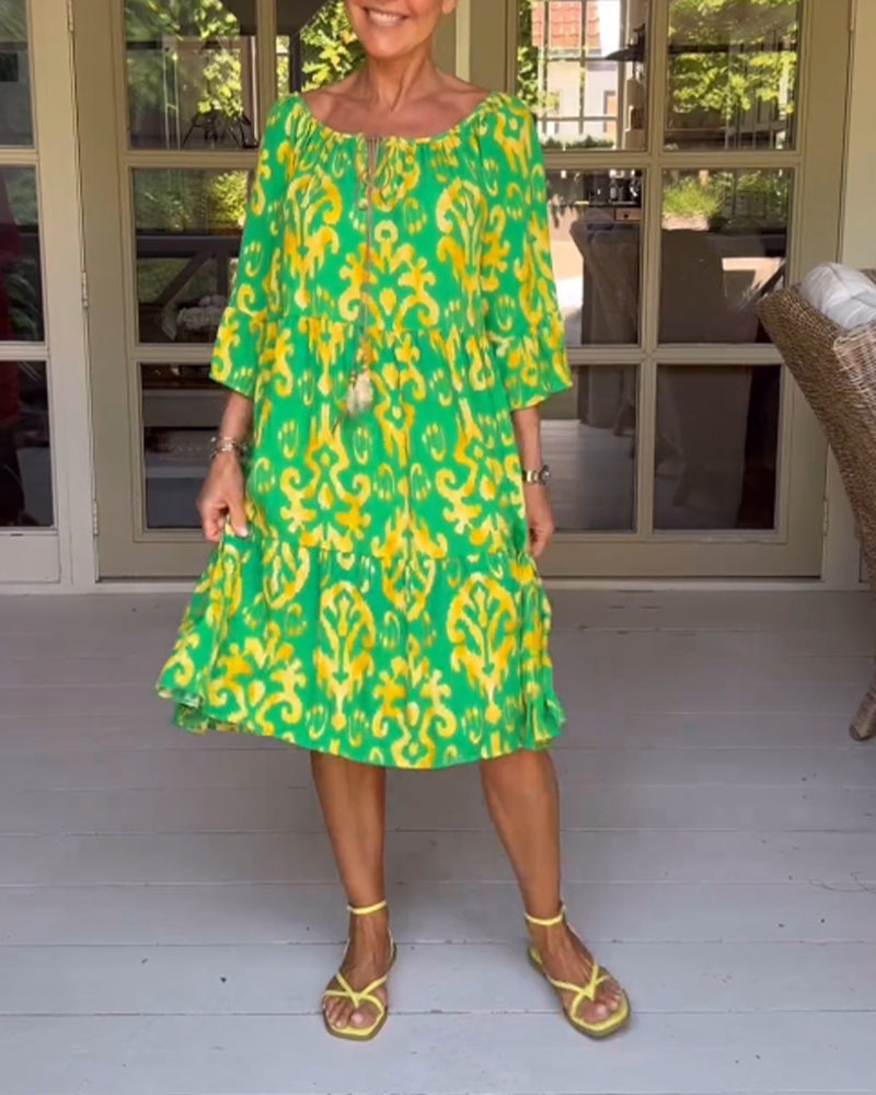 Vestido Rojo Con Estampado Y Mangas Tres Cuartos