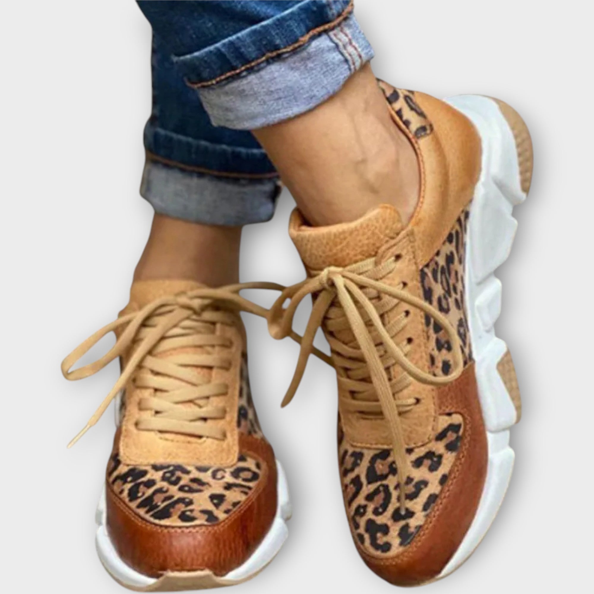 Zapatillas con Suela Gruesa y Detalles de Patrón Elegantes