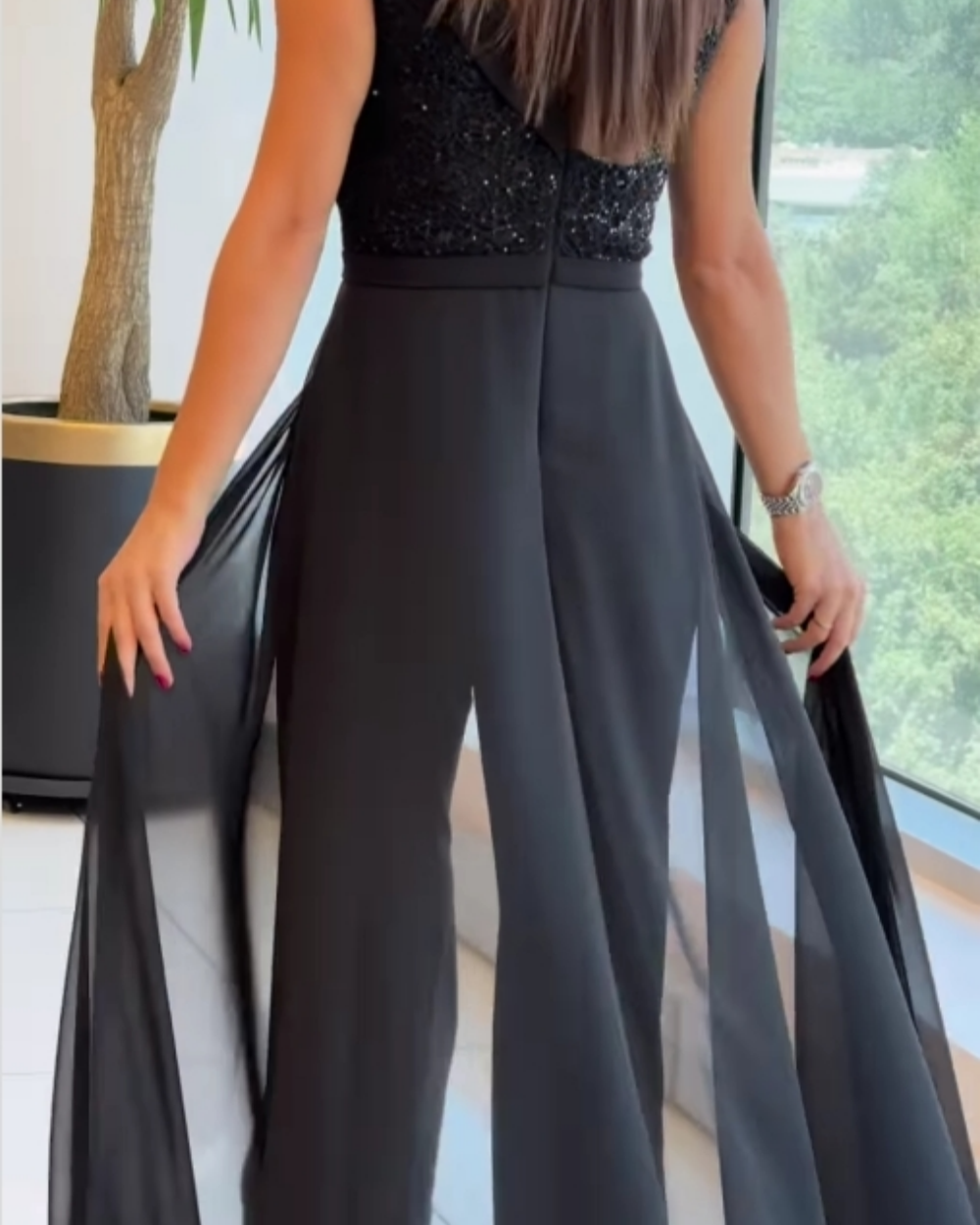 LOUNA™ | MONO ELEGANTE SIN MANGAS