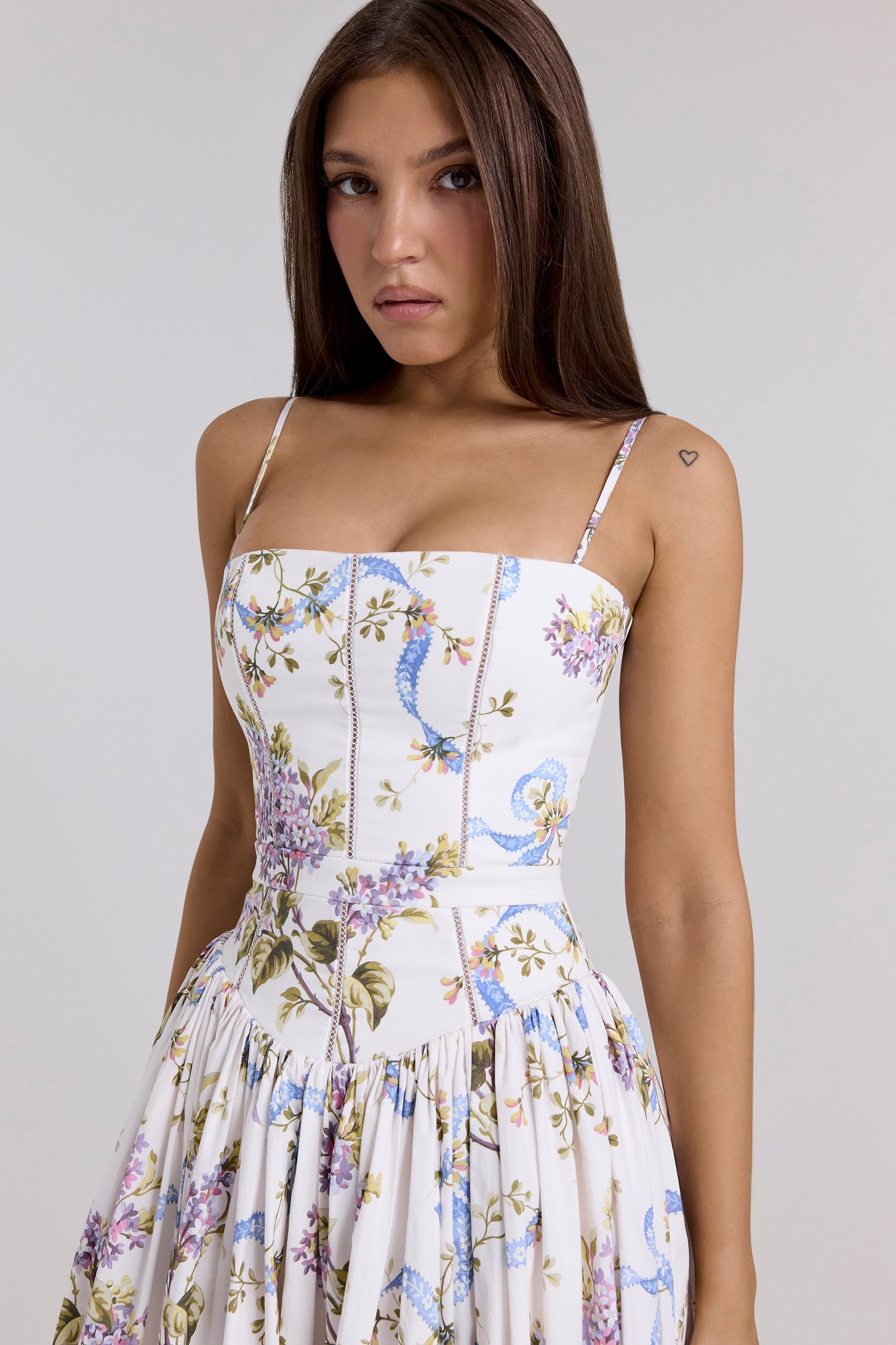 Daisy | Vestido Midi de Flores con Cintura Recolectada
