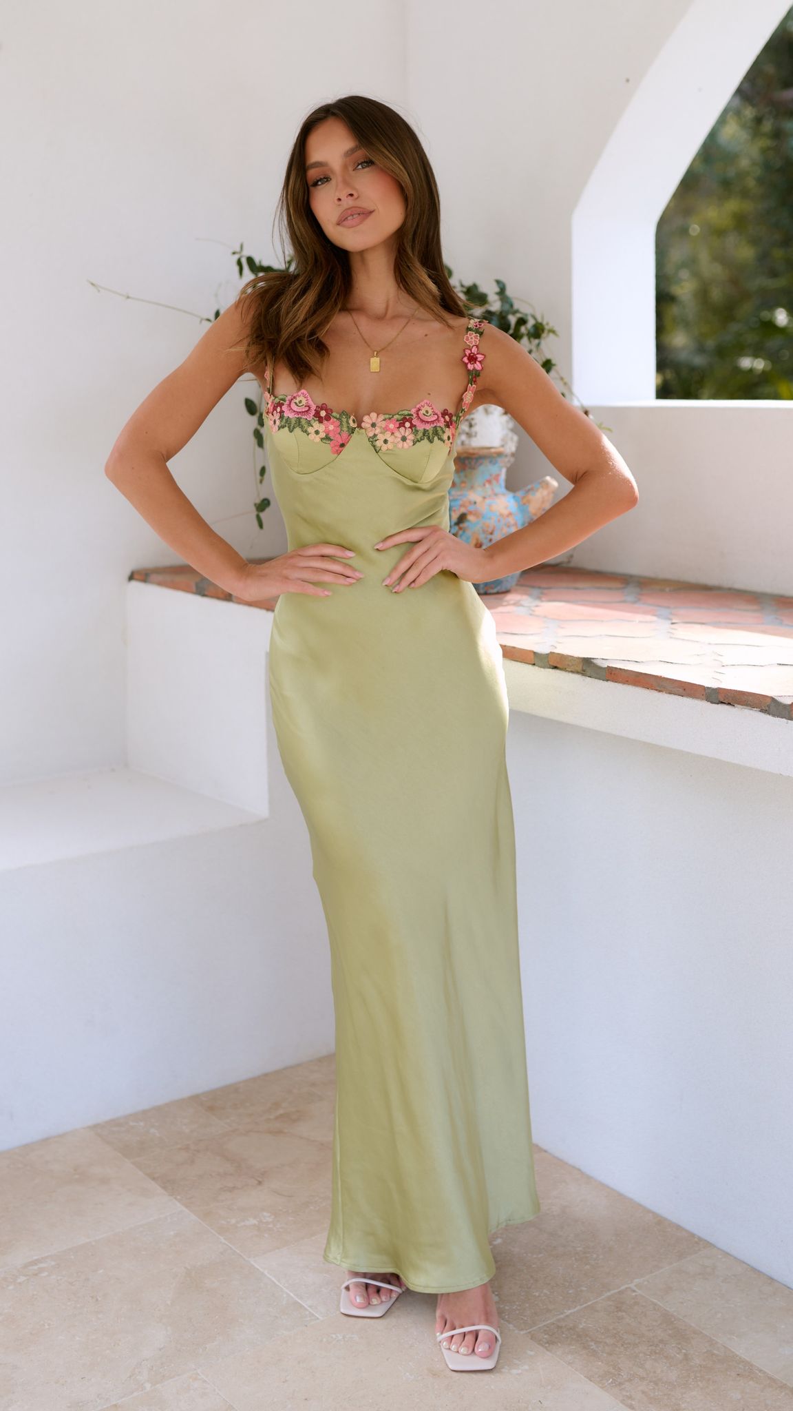 Rhea – Vestido Femenino Suave