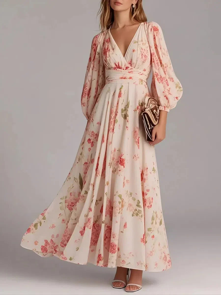 Ropa larga rosa con estampado floral y escote en V
