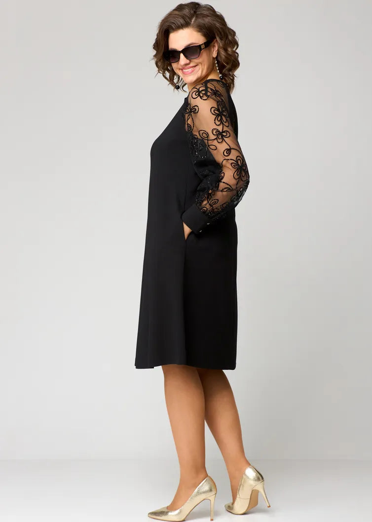 Elara - Vestido con Mangas de Encaje