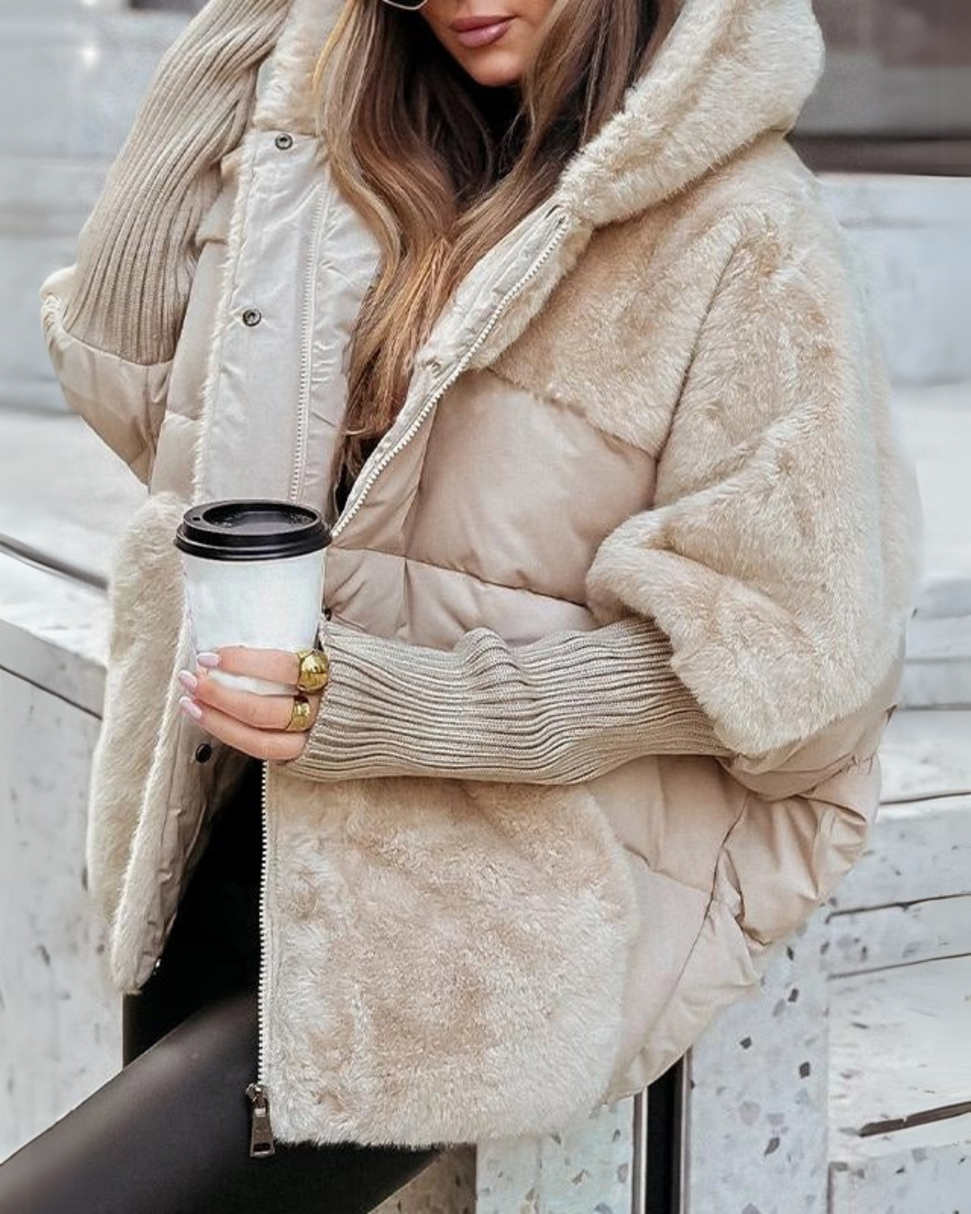 RAINA - Chaqueta térmica con capucha
