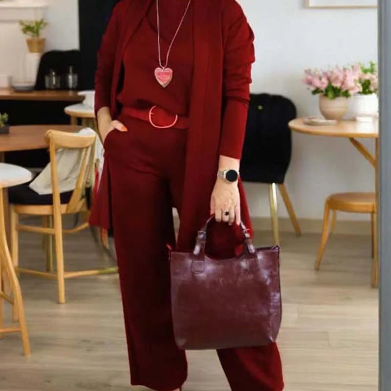 Conjunto Chic de 3 Piezas: Cárdigan Largo, Blusa y Pantalones