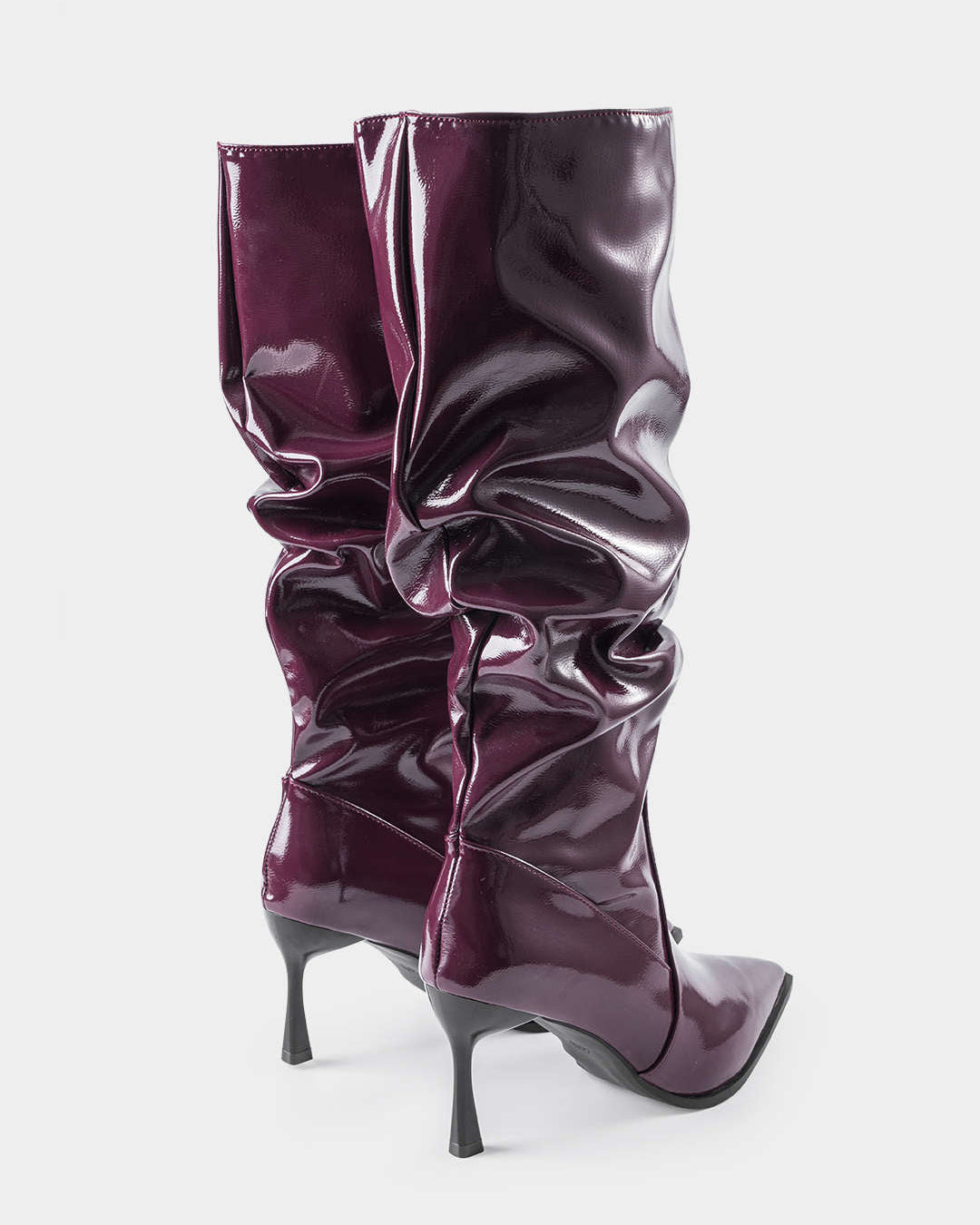 Botas de Cuero Sintético con Pliegues y Punta Afila