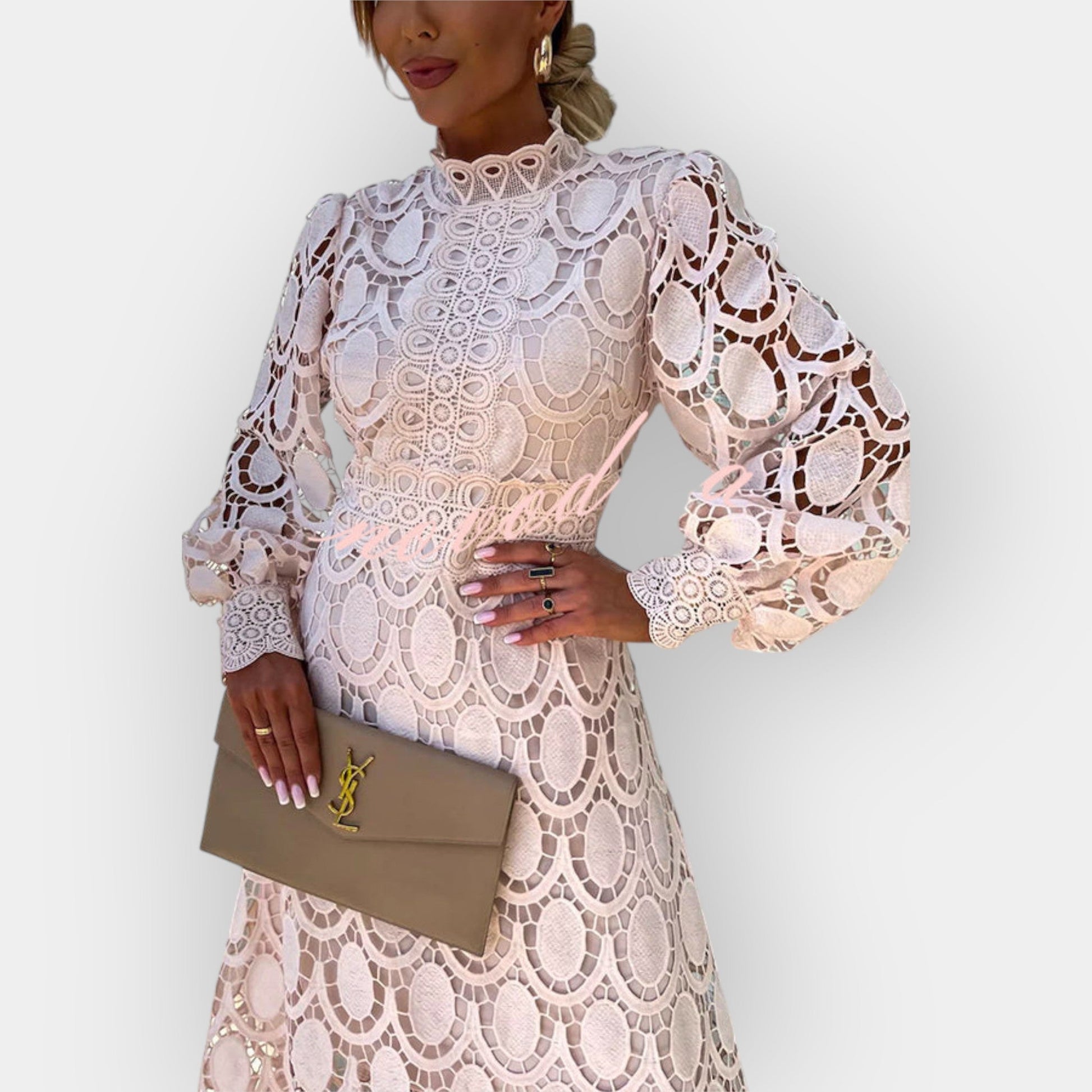 Vestido Romántico con Detalles de Encaje