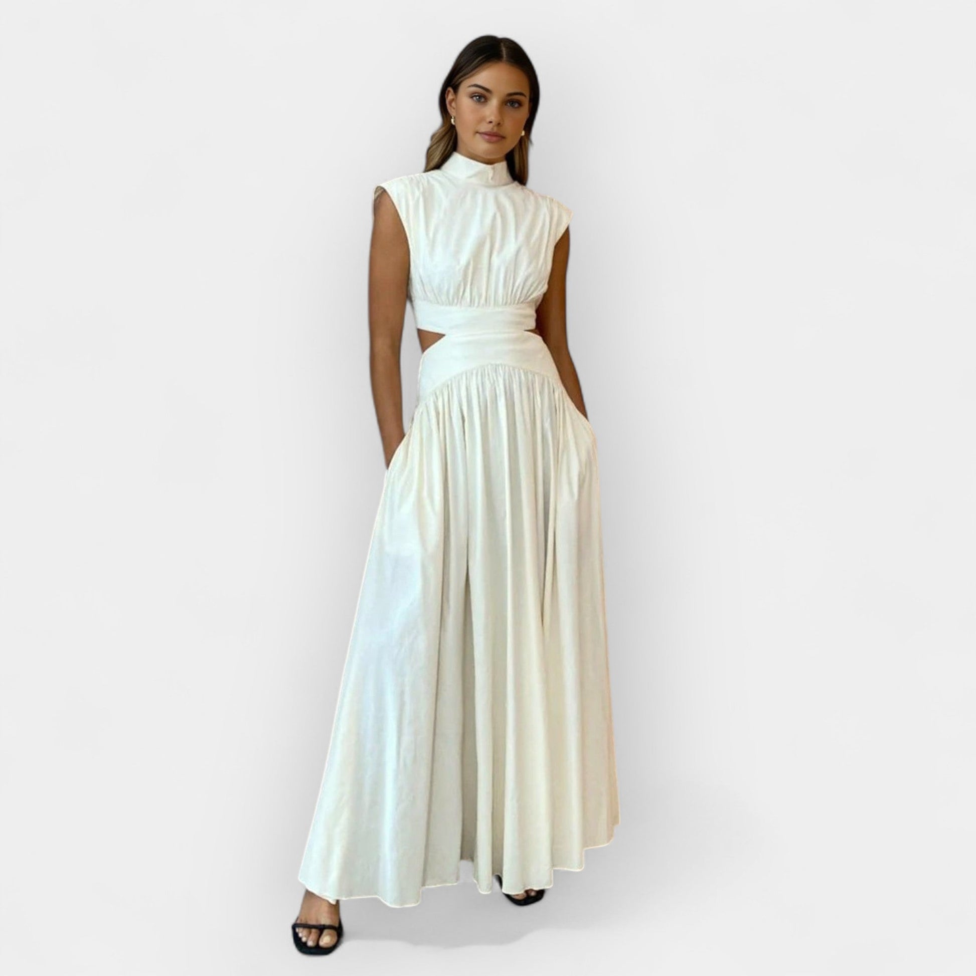 Vestido Elegante con Cortes