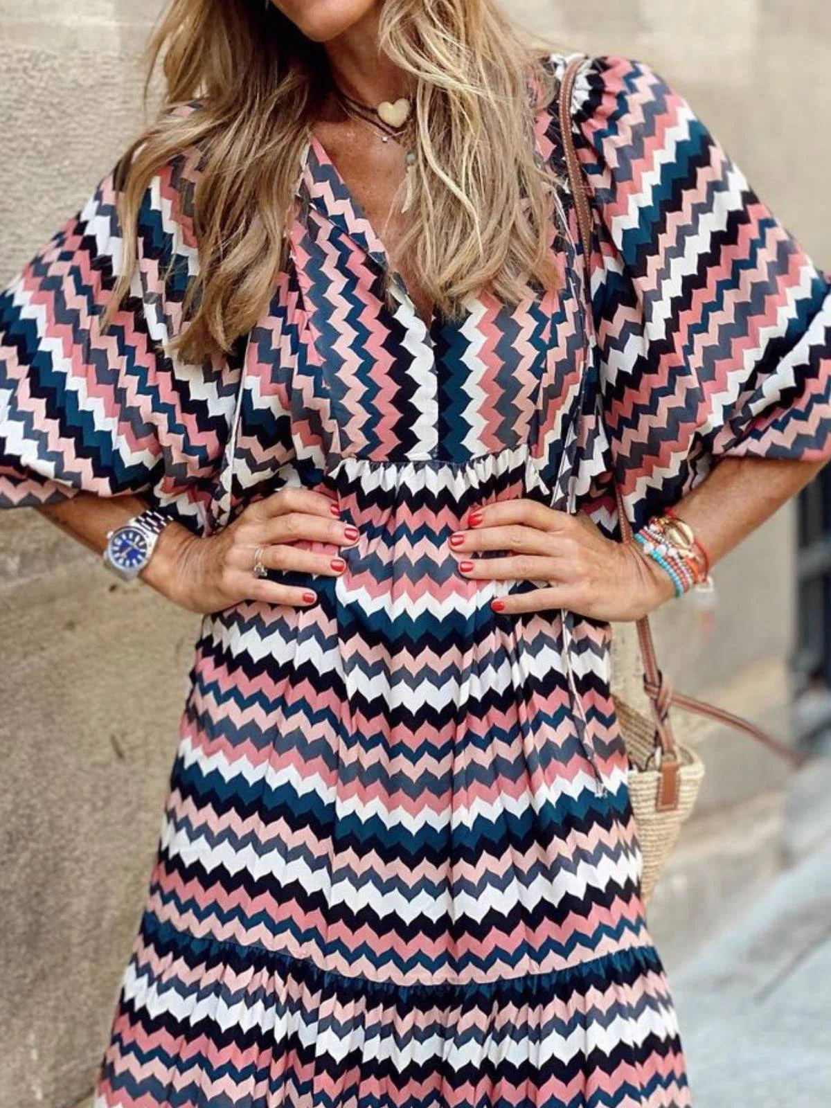PATSI - VESTIDO CON HOMBROS ABULONADOS