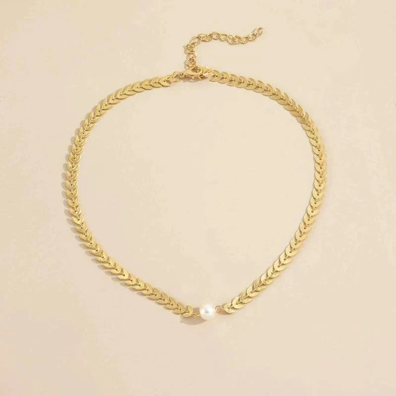 Collar de Oro Romántico para momentos especiales