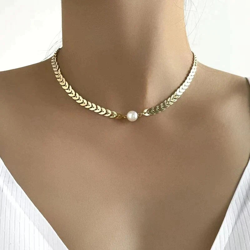 Collar de Oro Romántico para momentos especiales