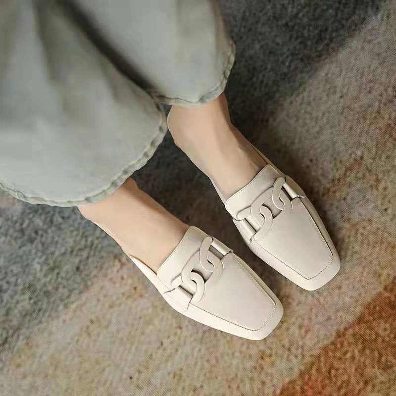 Clarisse | Zapatos tipo mocasín para mujer con tacón bajo y diseño elegante