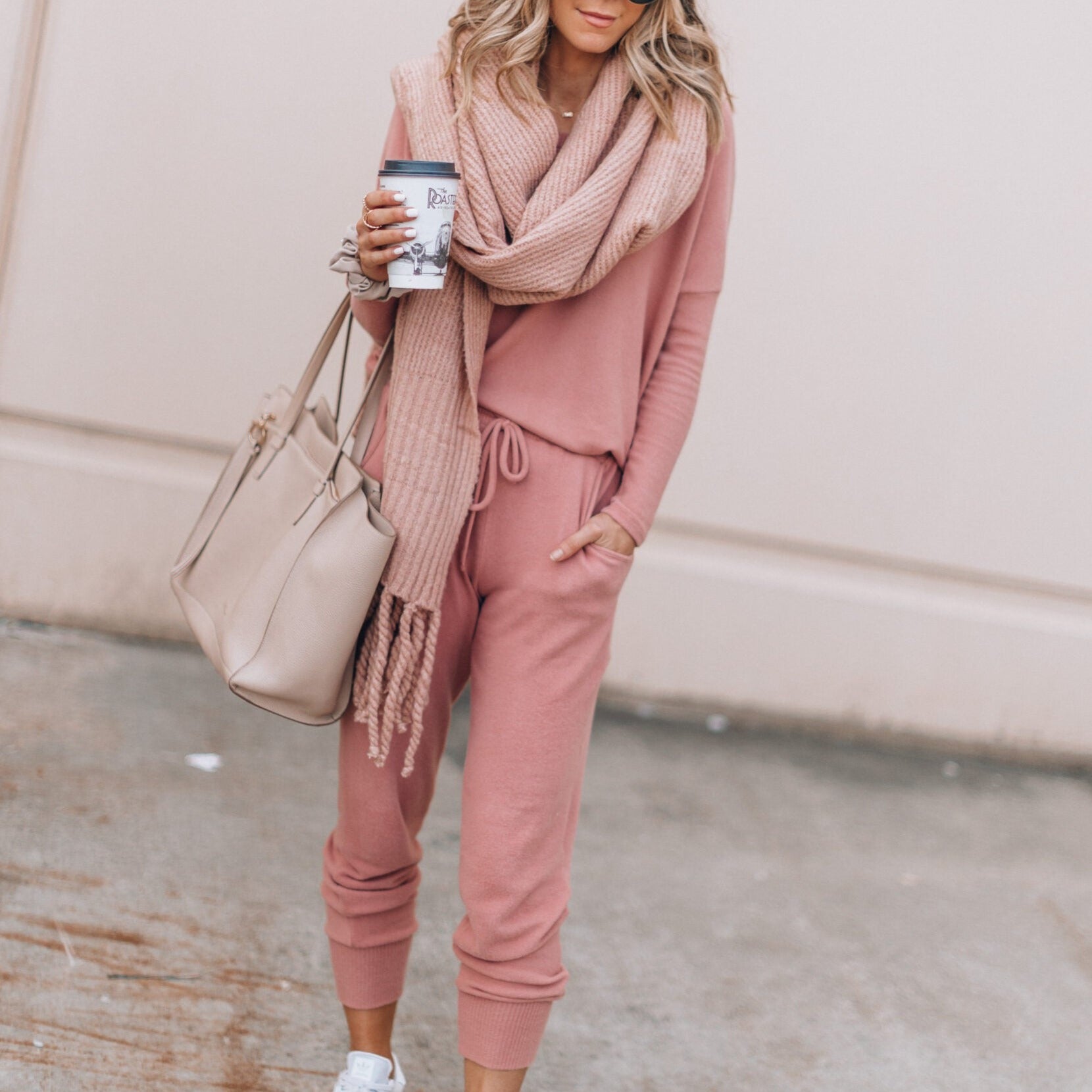 Conjunto de loungewear para mujer con ajuste relajado