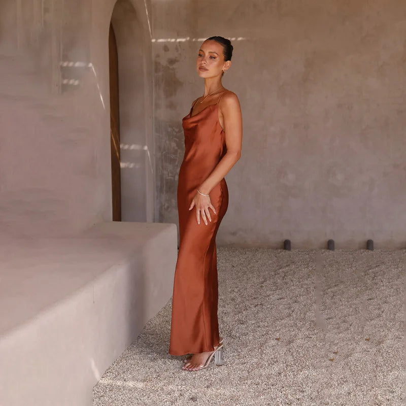 Daira™ | Vestido largo de satén