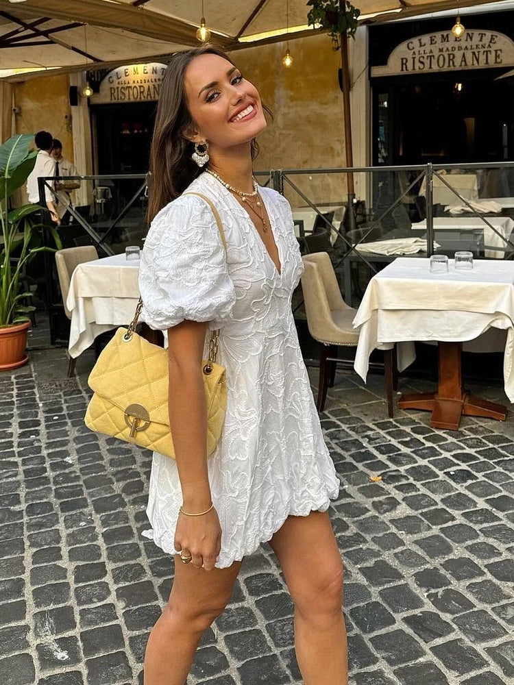 LÉNA - VESTIDO FLORAL DE TENDENCIA