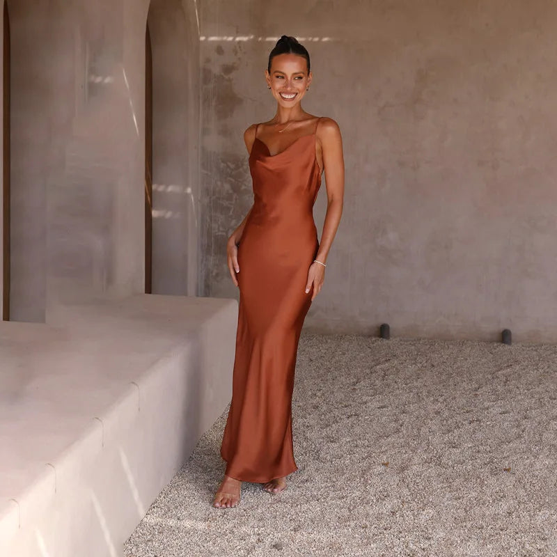 Daira™ | Vestido largo de satén