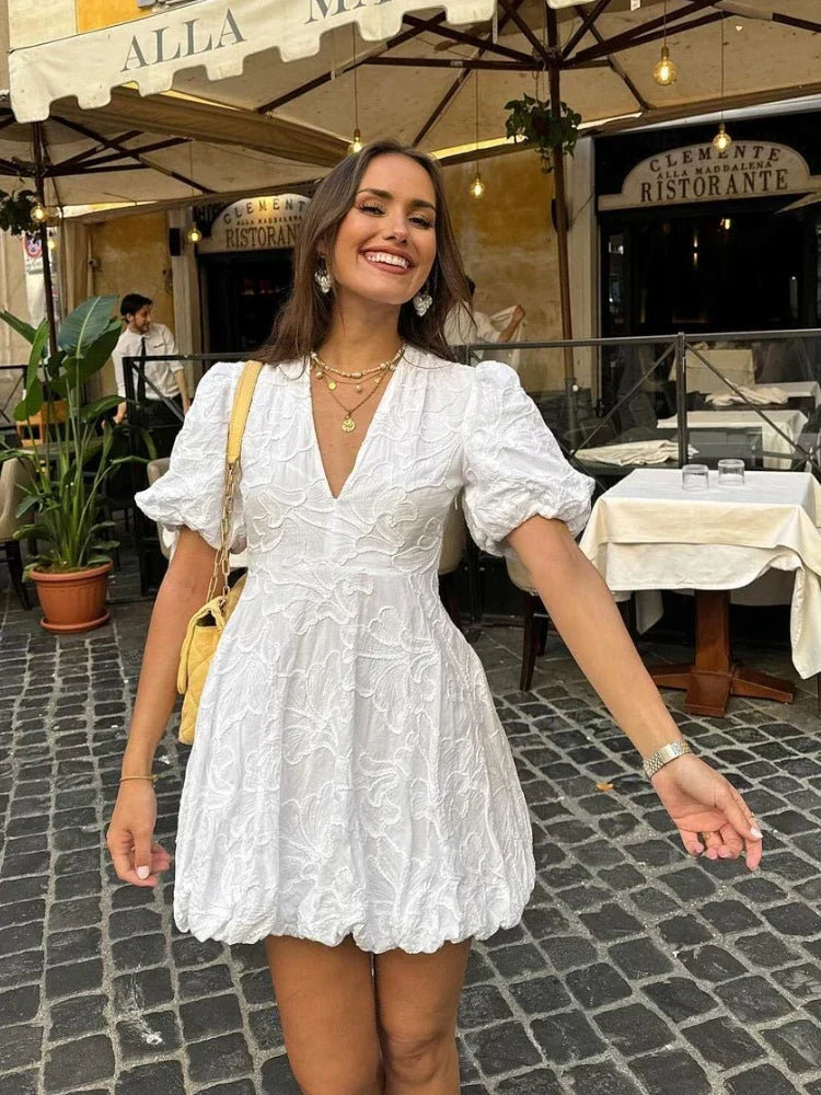 LÉNA - VESTIDO FLORAL DE TENDENCIA