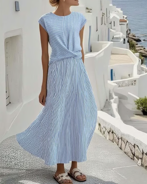 Vestido de lino con efecto torcido