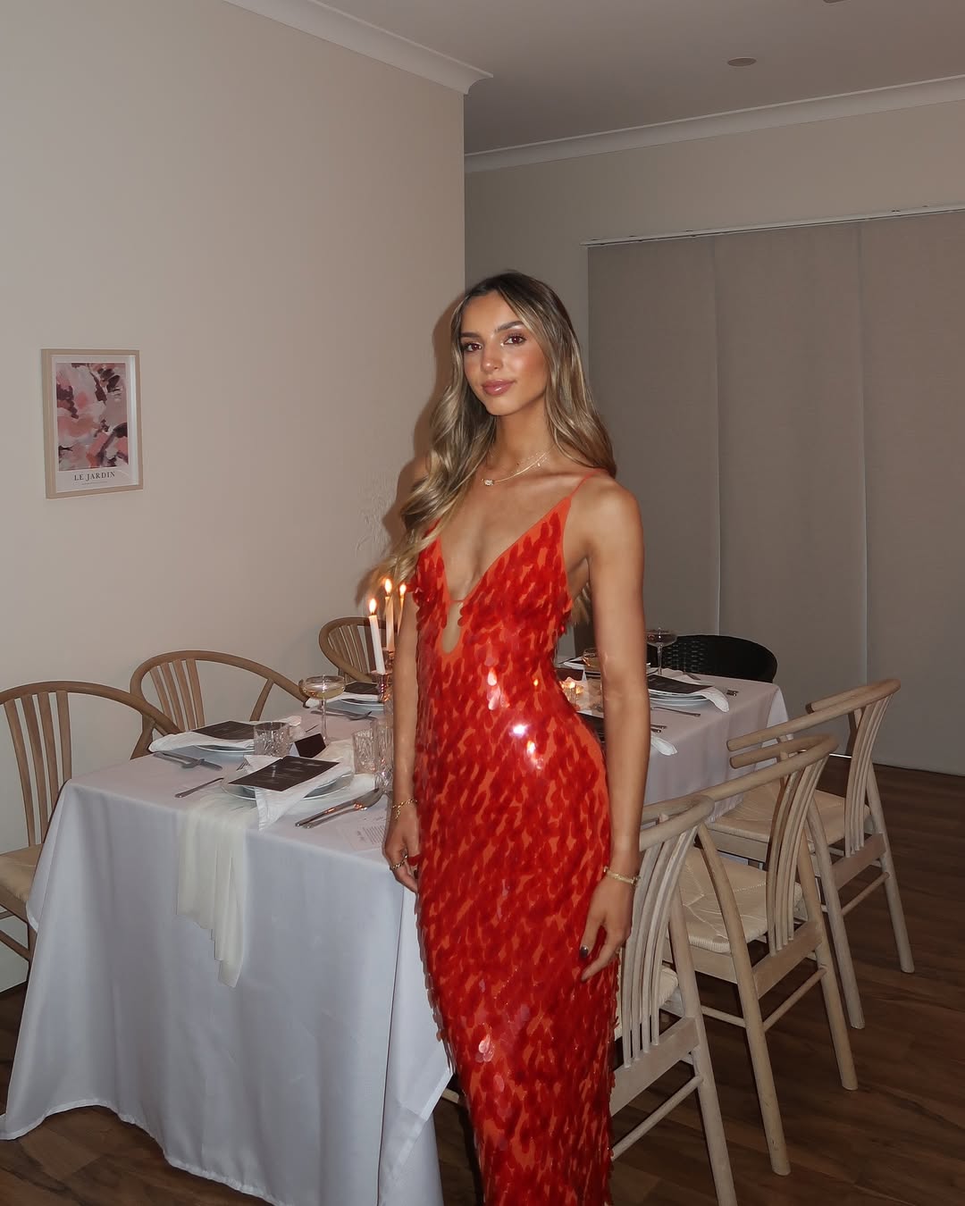 Nina – Vestido Drapé Intemporal