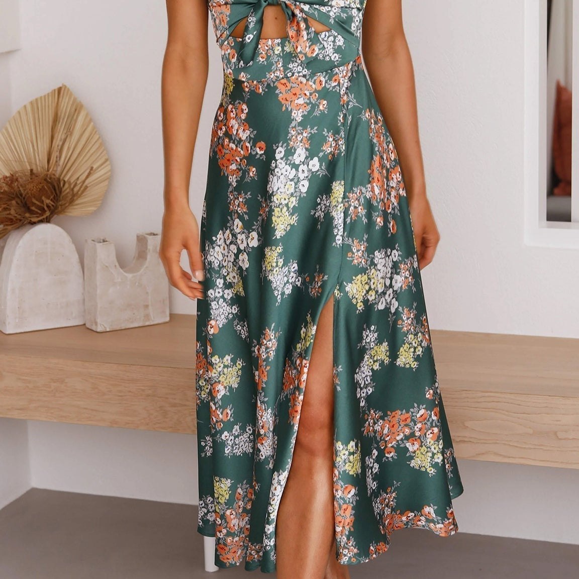 VESTIDO FLORAL DE SATÉN