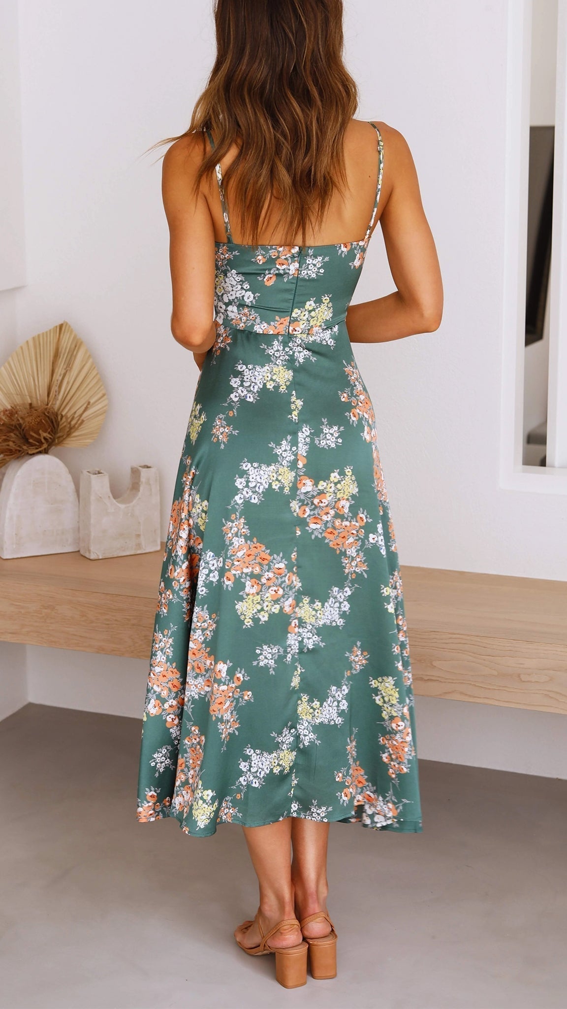 VESTIDO FLORAL DE SATÉN