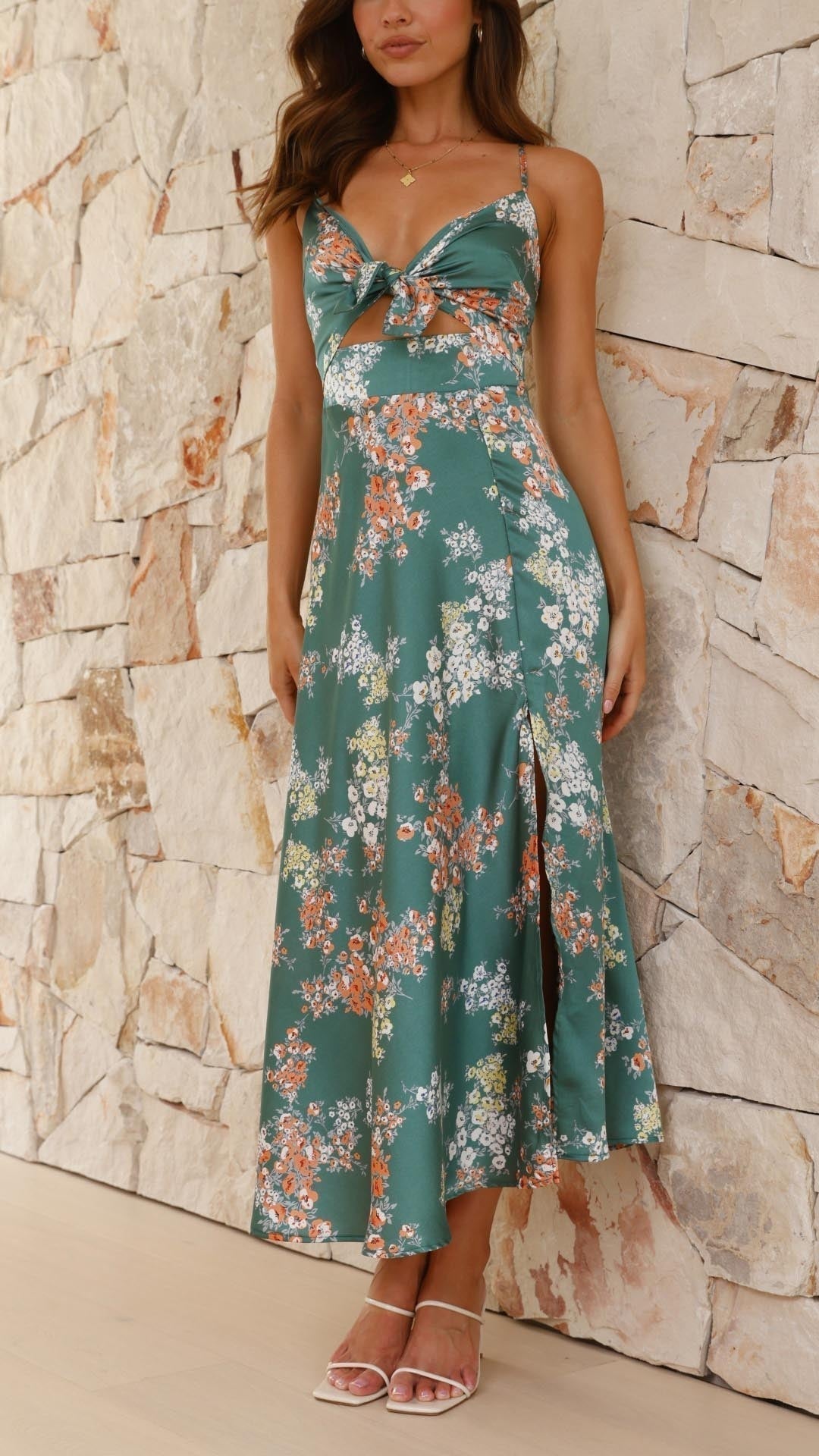 VESTIDO FLORAL DE SATÉN