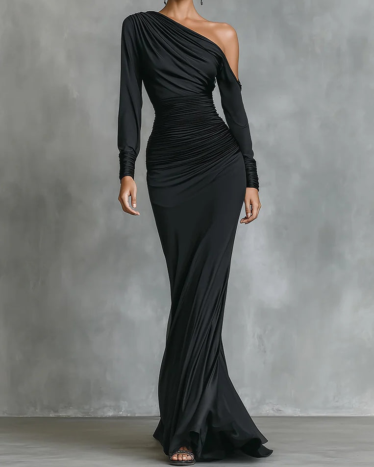 Célina™ | Vestido Maxi de Satén con Hombro Descubierto en Negro