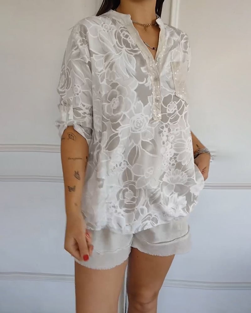 Blusa Impresa Con Botones y Cuello en V