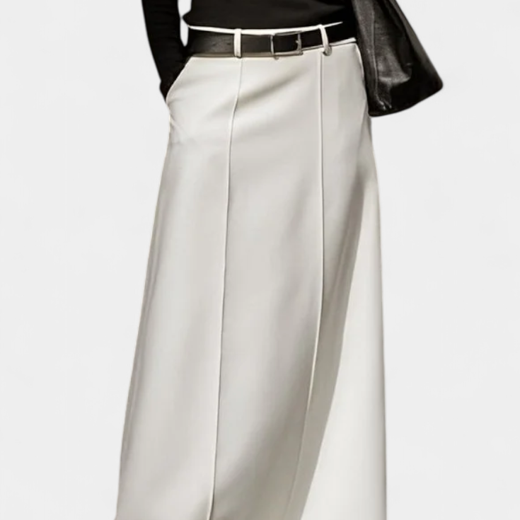Ada Falda H-Line Lisa con Estilo Urbano Moderno