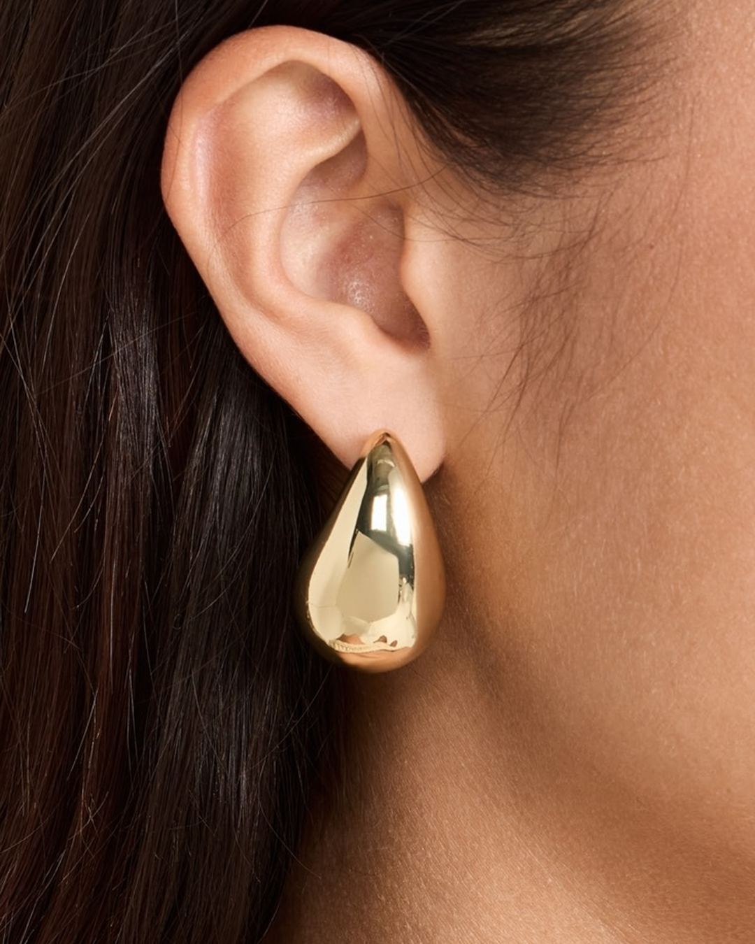 Pendientes Metálicos en Forma de Gota