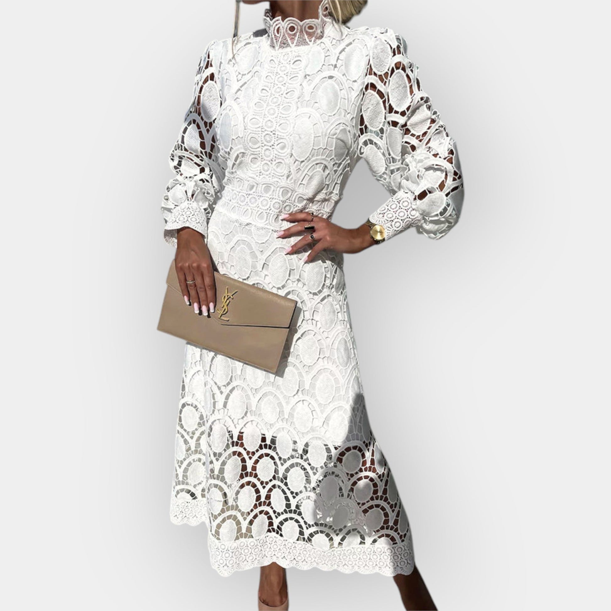 Vestido Romántico con Detalles de Encaje