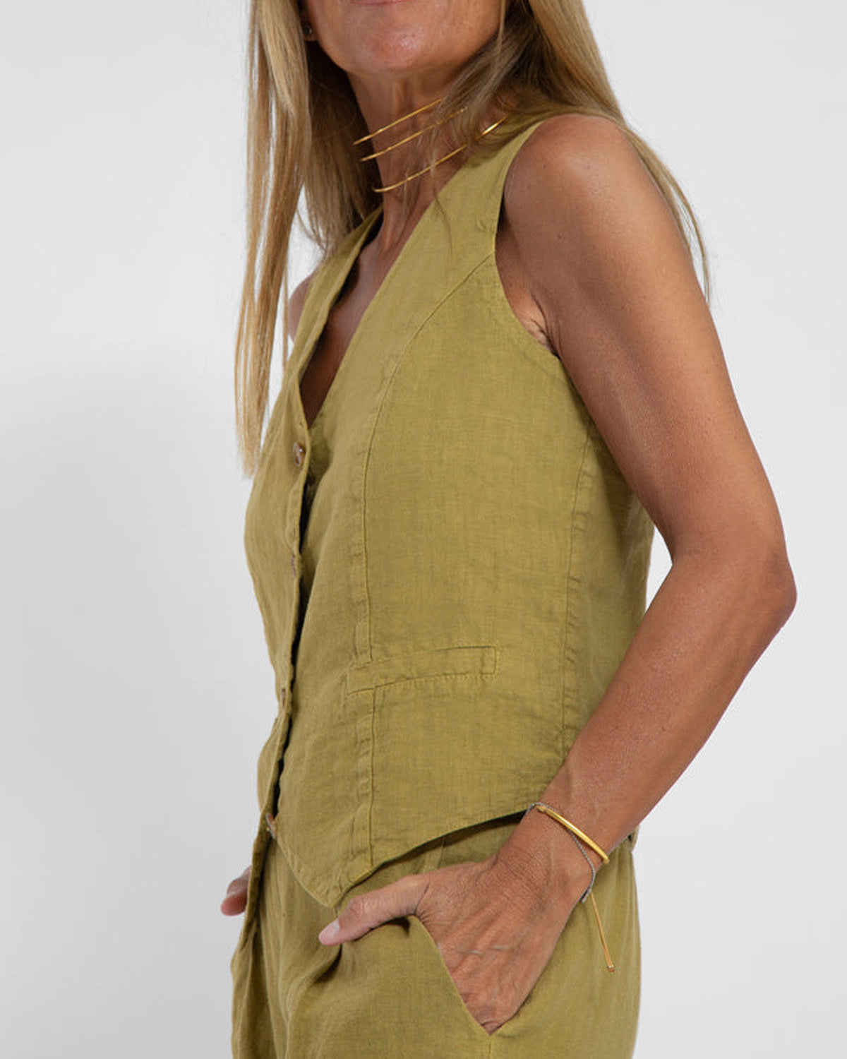 Aira - Conjunto de Chaleco con Botones y Pantalones Anchos