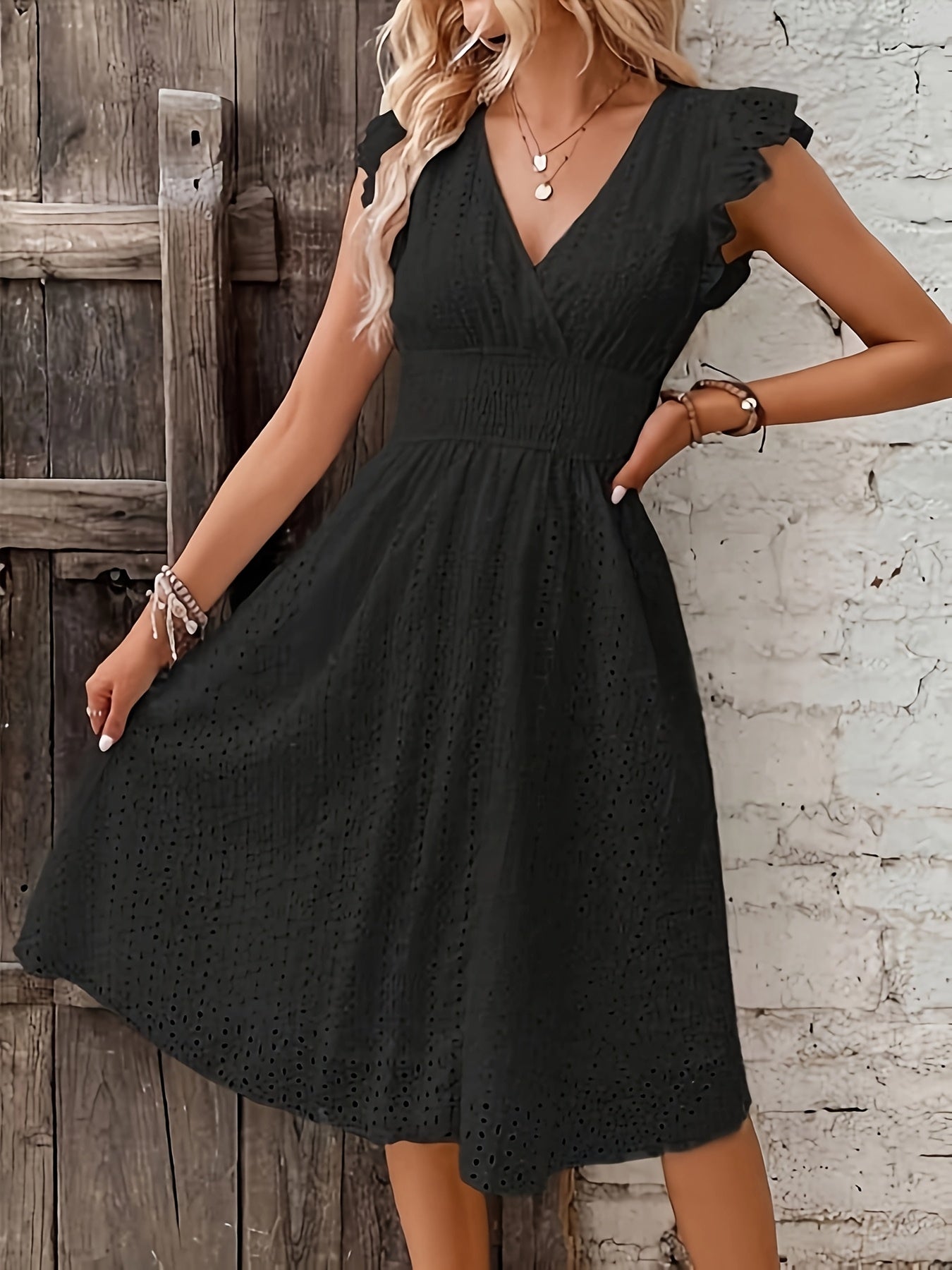 Vestido de Verano con Corte Acampanado y Escote en V para Mujeres