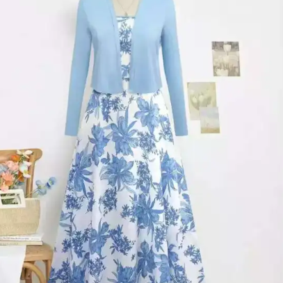 Robe midi unique à imprimé végétal bleu avec veste