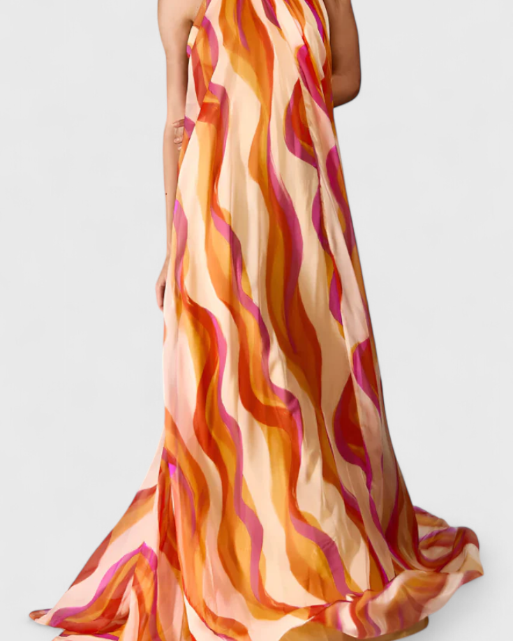 Remi Vestido Maxi Halter con Estampado Ondulado y Trenzado Elegante