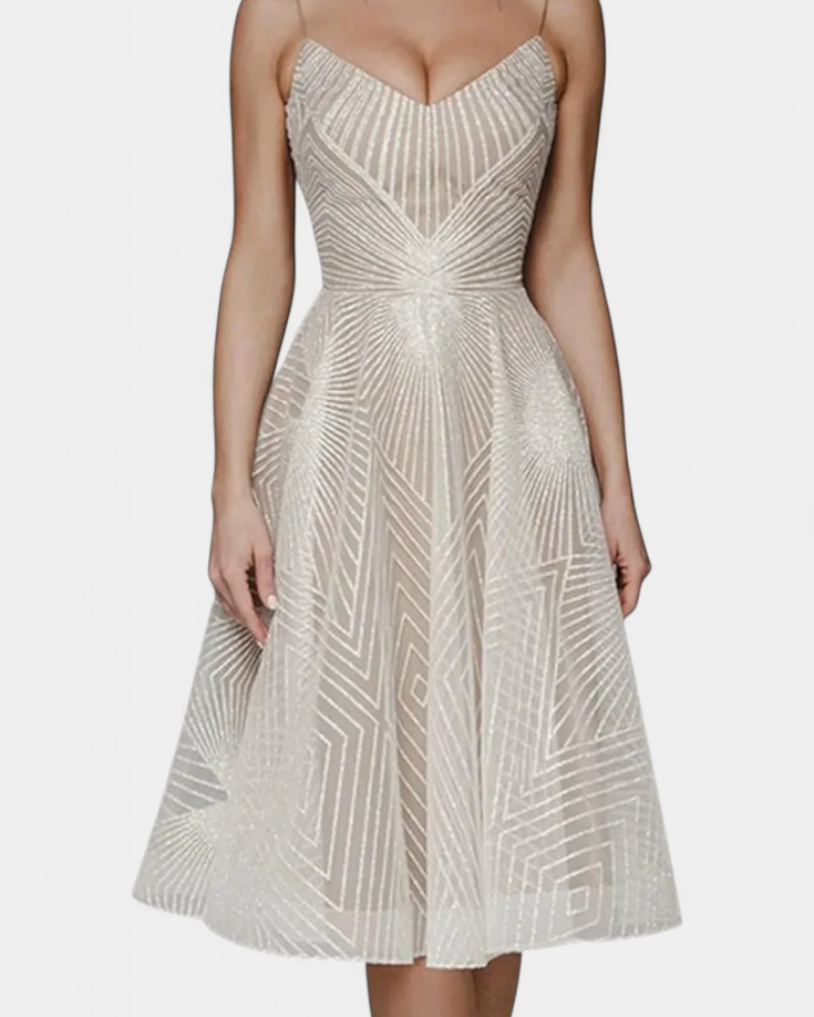 Everleigh Vestido Largo con Bordados y Corte en A