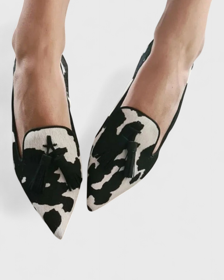 Fermina Loafers Elegantes con Punta Afilada y Diseño Bicolor
