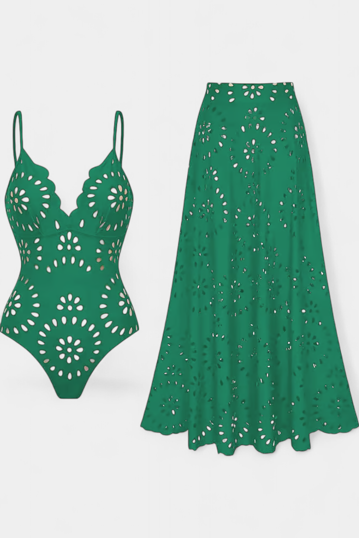 Auhria | Swimsuit con Falda y Detalle Floral Calado