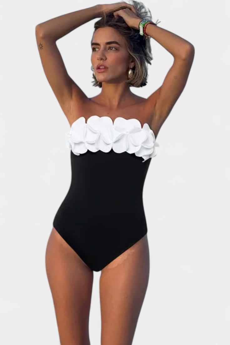 Ahria | Conjunto de Bañador con Flores 3D y Falda Envolvente