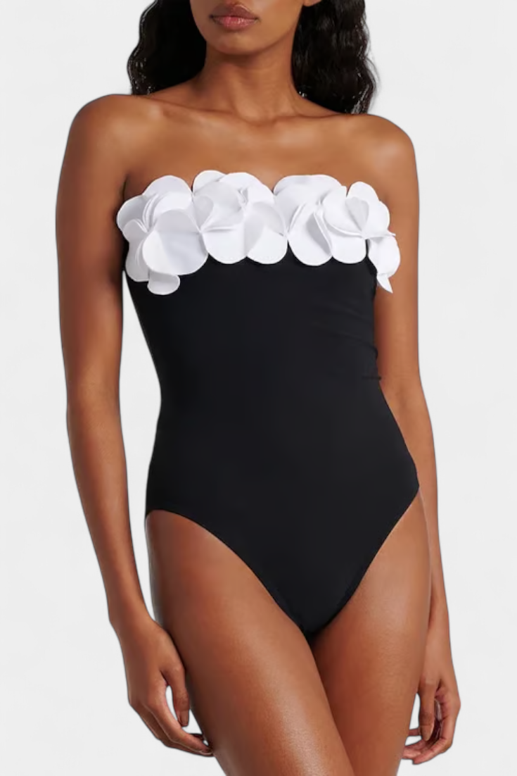 Ahria | Conjunto de Bañador con Flores 3D y Falda Envolvente