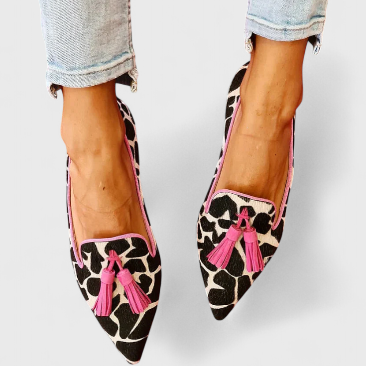 Fermina Loafers Elegantes con Punta Afilada y Diseño Bicolor