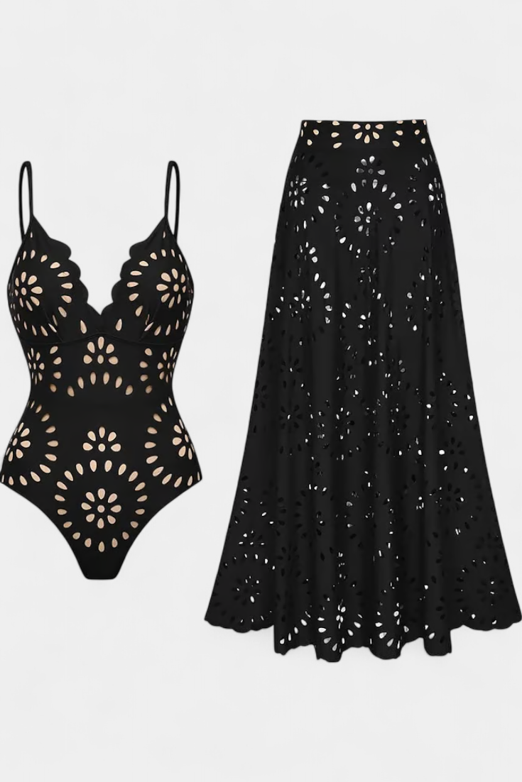 Ahria | Swimsuit con Falda y Detalle Floral Calado