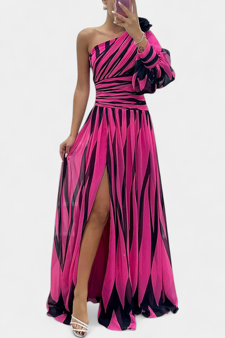 Bethania | Vestido Maxí Elegante de Rayas con Un Solo Hombro