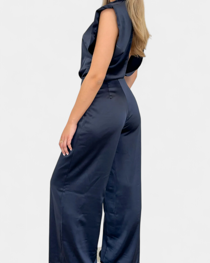 MONO ELEGANTE CON ESPALDA DESCUBIERTA