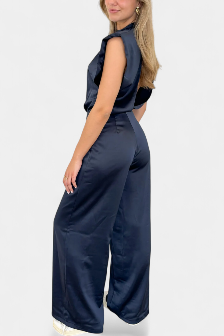 MONO ELEGANTE CON ESPALDA DESCUBIERTA