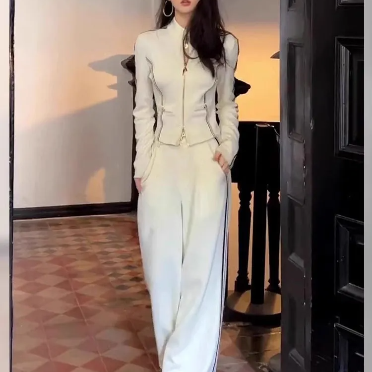 Conjunto Blanco con Cremallera y Pantalón de Pierna Ancha