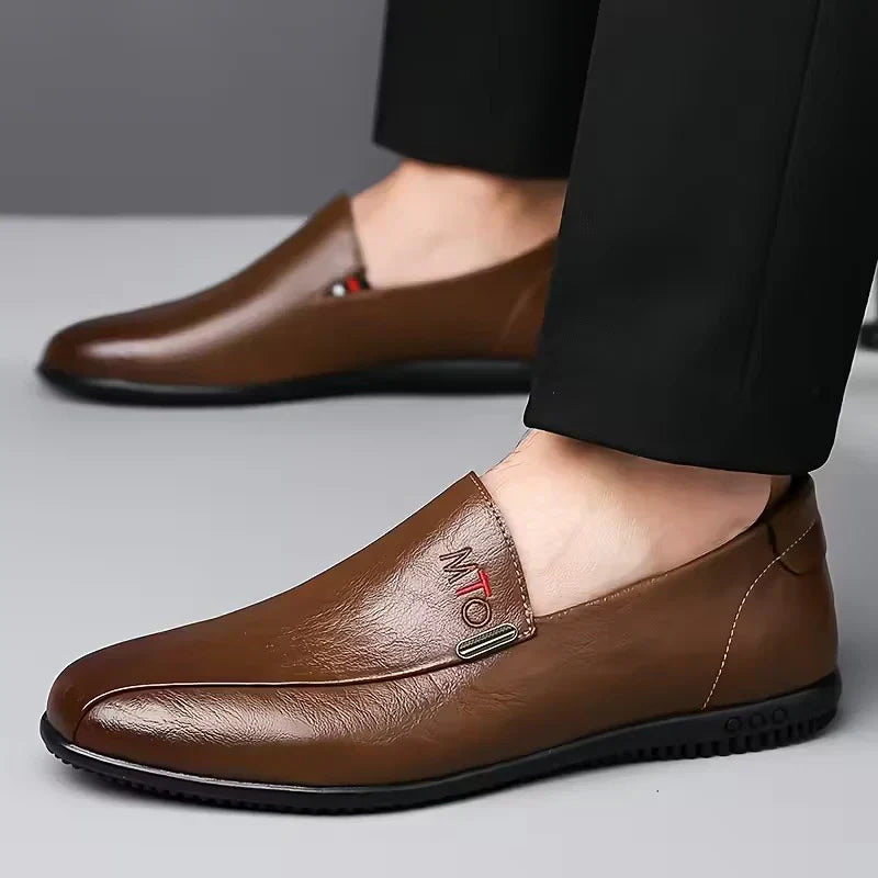 JASON – MOCASINES CLÁSICOS DE PIEL SIN CIERRE