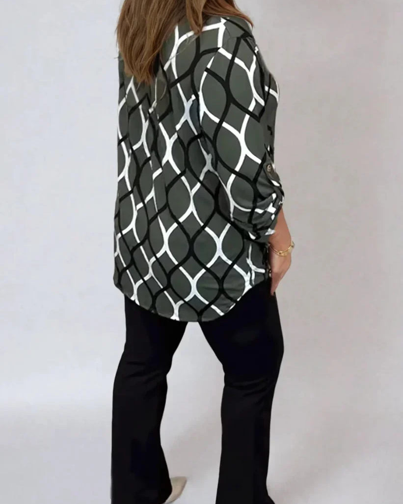 SAVANNAH – BLUSA DE CUELLO EN V CON TOQUE MODERNO