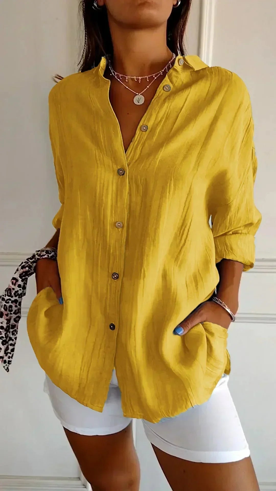 KAIA – BLUSA DE ALTA CALIDAD